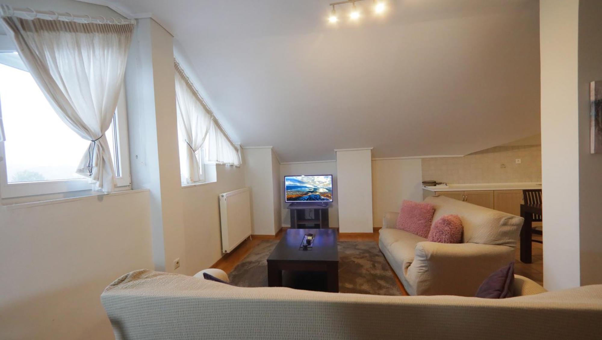 Lake's Loft